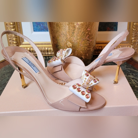 $900 NIB PRADA VERNICE NUDE LEATHER PINK CRYSTAL BOW GOLD HIGH HEEL SANDAL 9.5 - Picture 8 of 15
